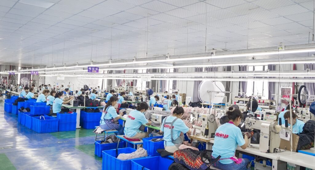 JoinTop headwear production floor during bulk cap manufacturing